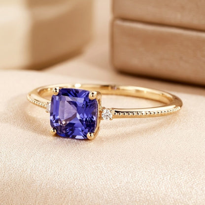 Gold Amethyst Solitaire Ring